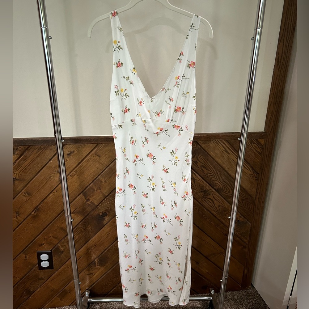 Abercrombie&Fitch faux silk slip Midi Dress - size M - White Floral